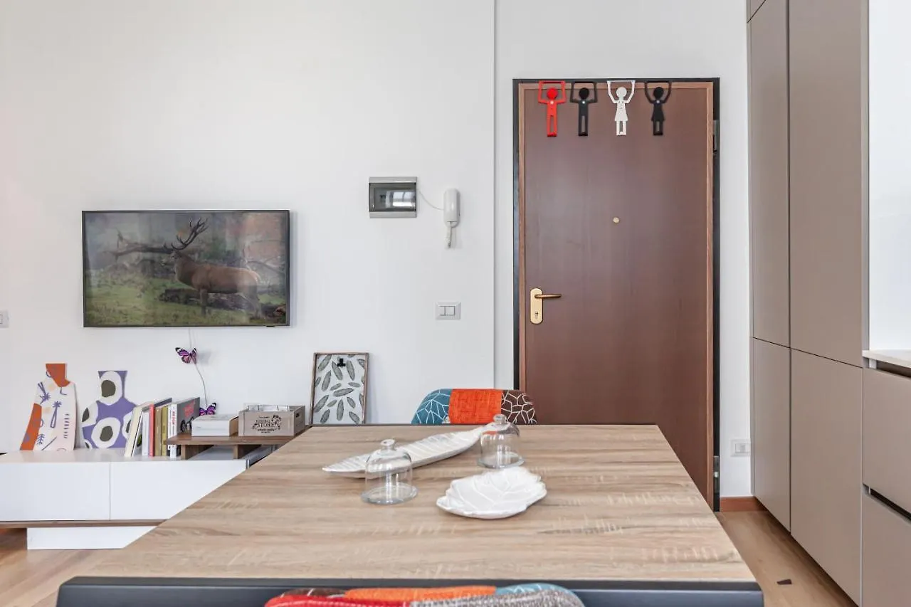 Apartment Easylife - Incantevole Abitazione In Centrale Milan Italy